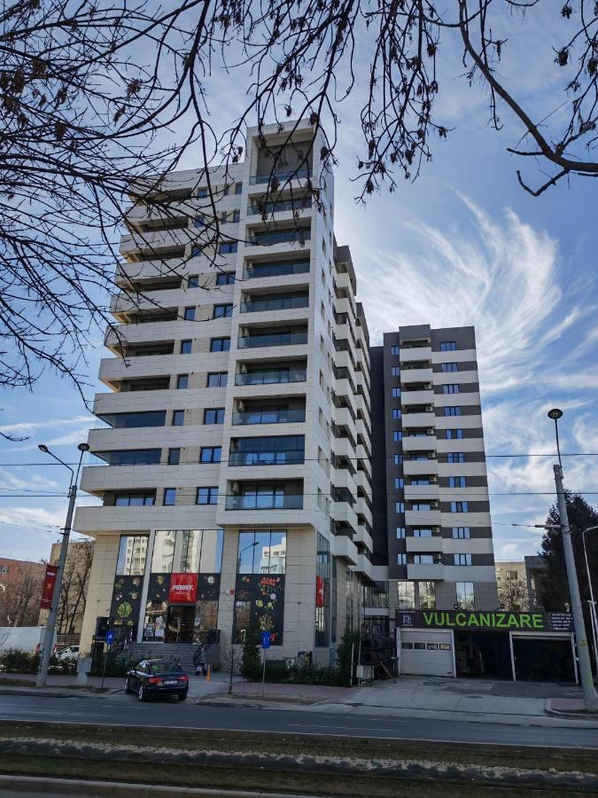 Sunset Bucharest Rebreanu Apartamento Exterior foto
