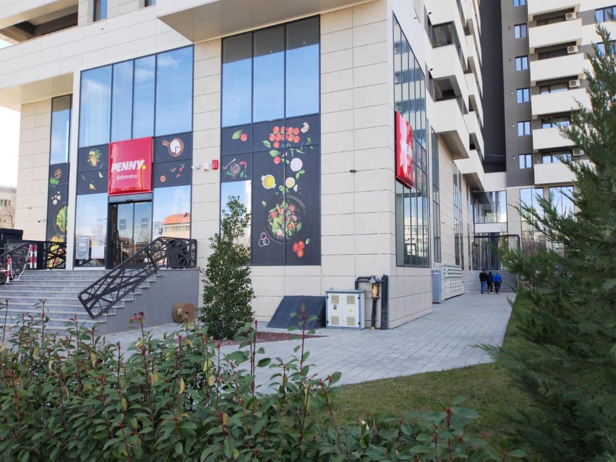 Sunset Bucharest Rebreanu Apartamento Exterior foto