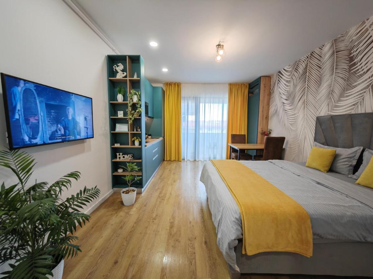 Sunset Bucharest Rebreanu Apartamento Exterior foto
